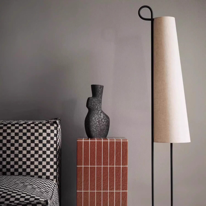 Торшер Minimal Twist