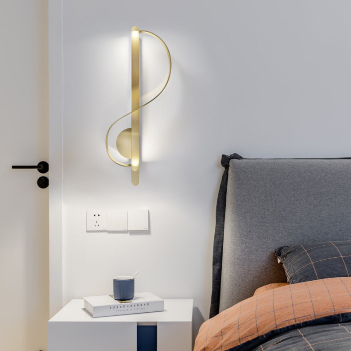 Настенный светильник Swoop Sconce