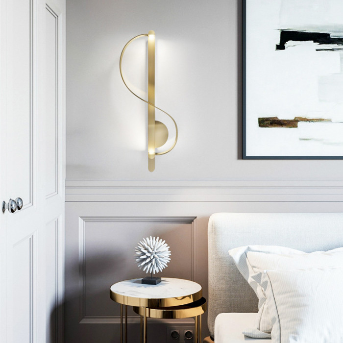 Настенный светильник Swoop Sconce