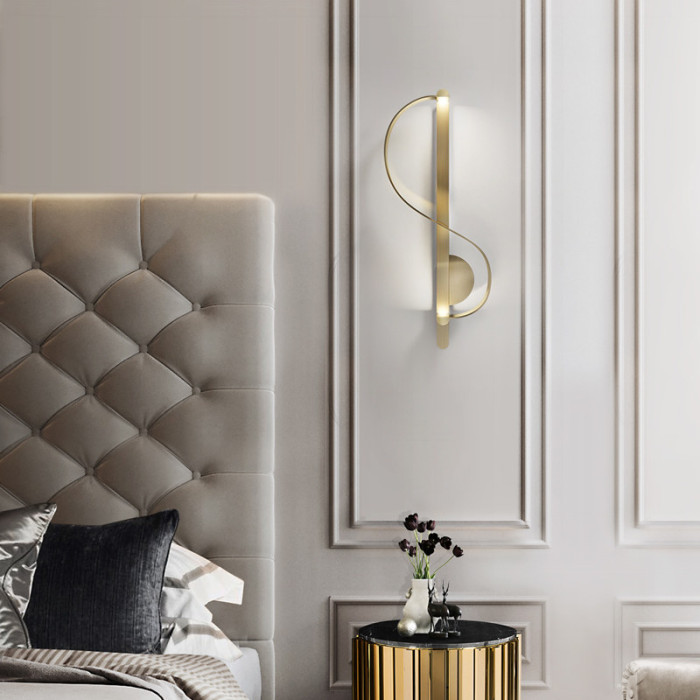 Настенный светильник Swoop Sconce