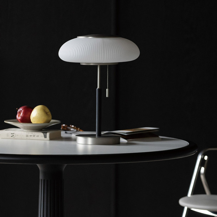 Настольная лампа Vintage Beam White